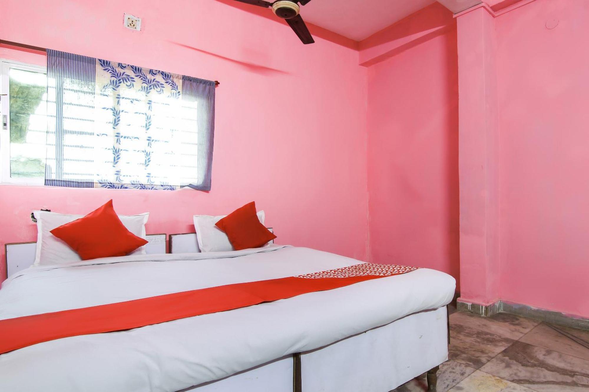 Collection O Nit More Adityapur Formerly Hotel Subheksha Джамшедпур Екстериор снимка